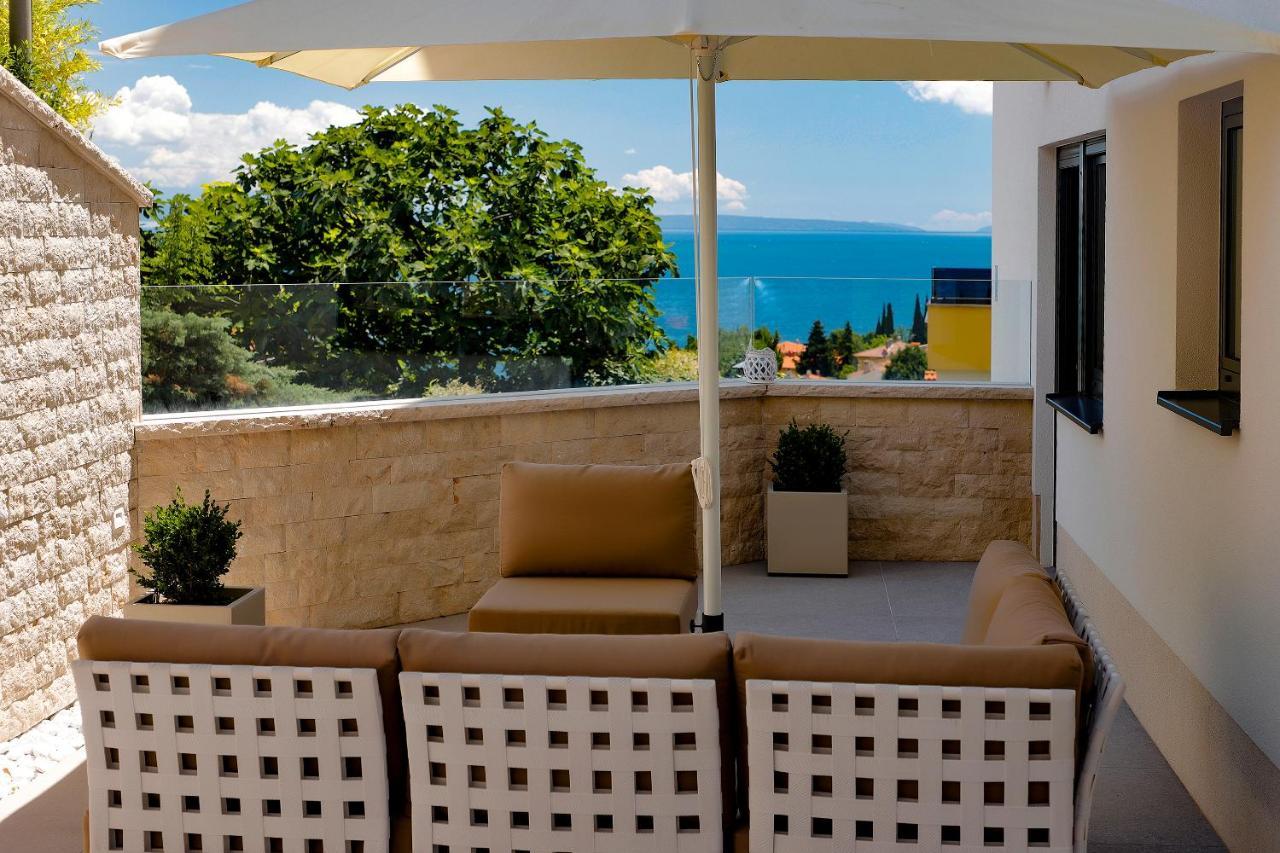 MODENA MARIS-new swim-grill-relax-jacuzzi apartments Ičići Esterno foto