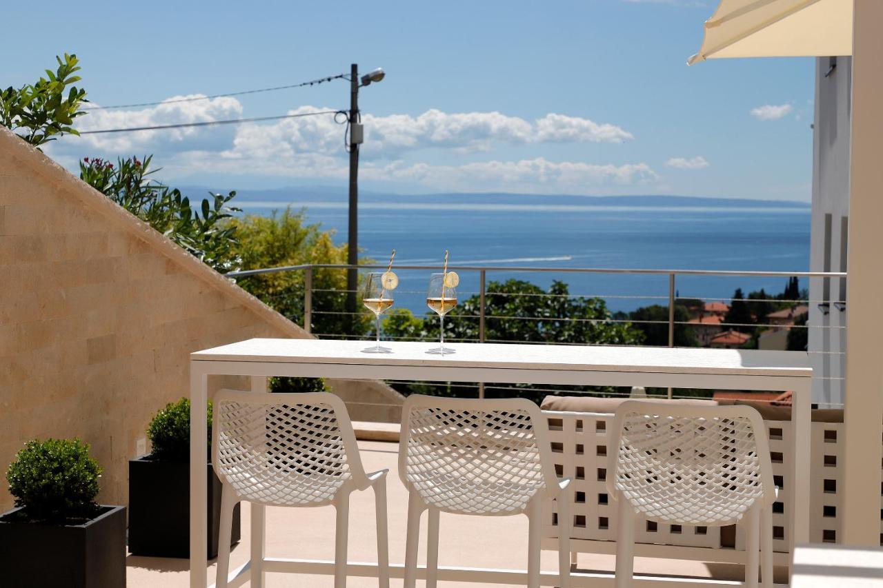 MODENA MARIS-new swim-grill-relax-jacuzzi apartments Ičići Esterno foto